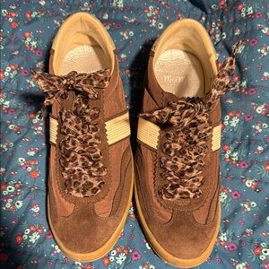 Mi iM brown sneakers